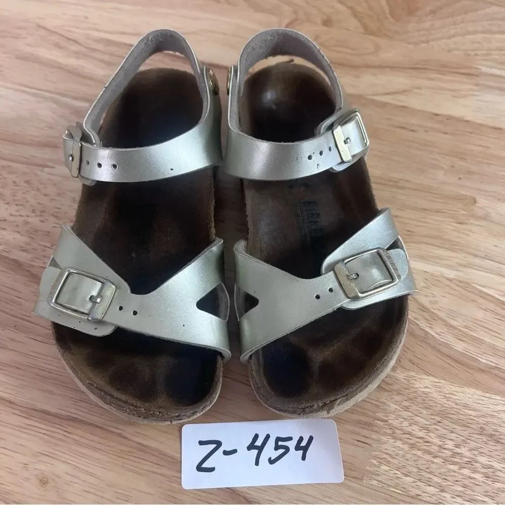 Birkenstock Kids Sandal Size 27 9-9.5 Electric Metallic GOLD
